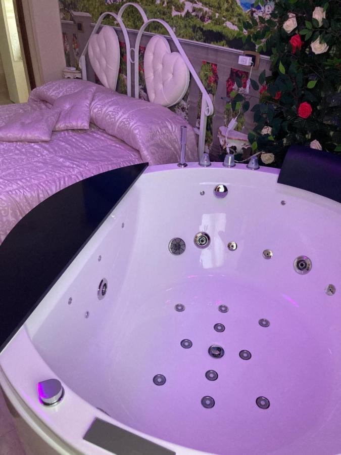 B&B La Reggia Di Rihanna Spa カゼルタ エクステリア 写真